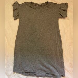 Cable & Gauge Gray Dress with Ruffled Sleeves